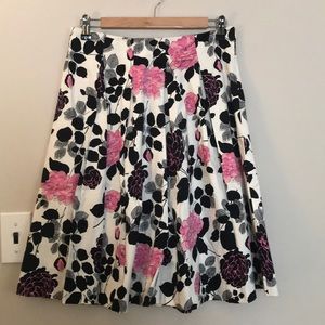 Size 6 Sunny Leigh skirt